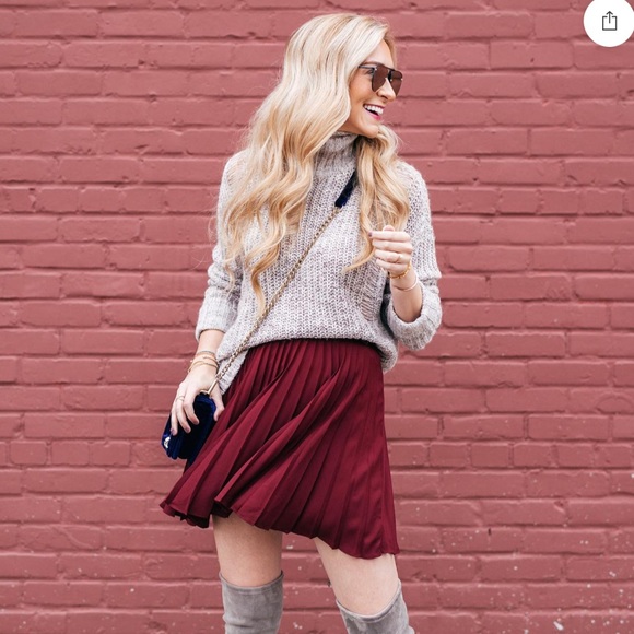 Express Sweaters - Express turtle neck sweater